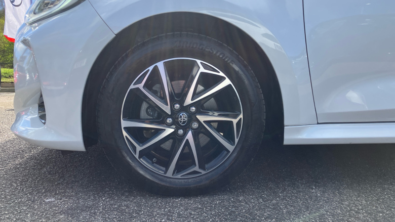 Toyota Yaris 1.5 Hybrid Design 5dr CVT Hybrid Hatchback